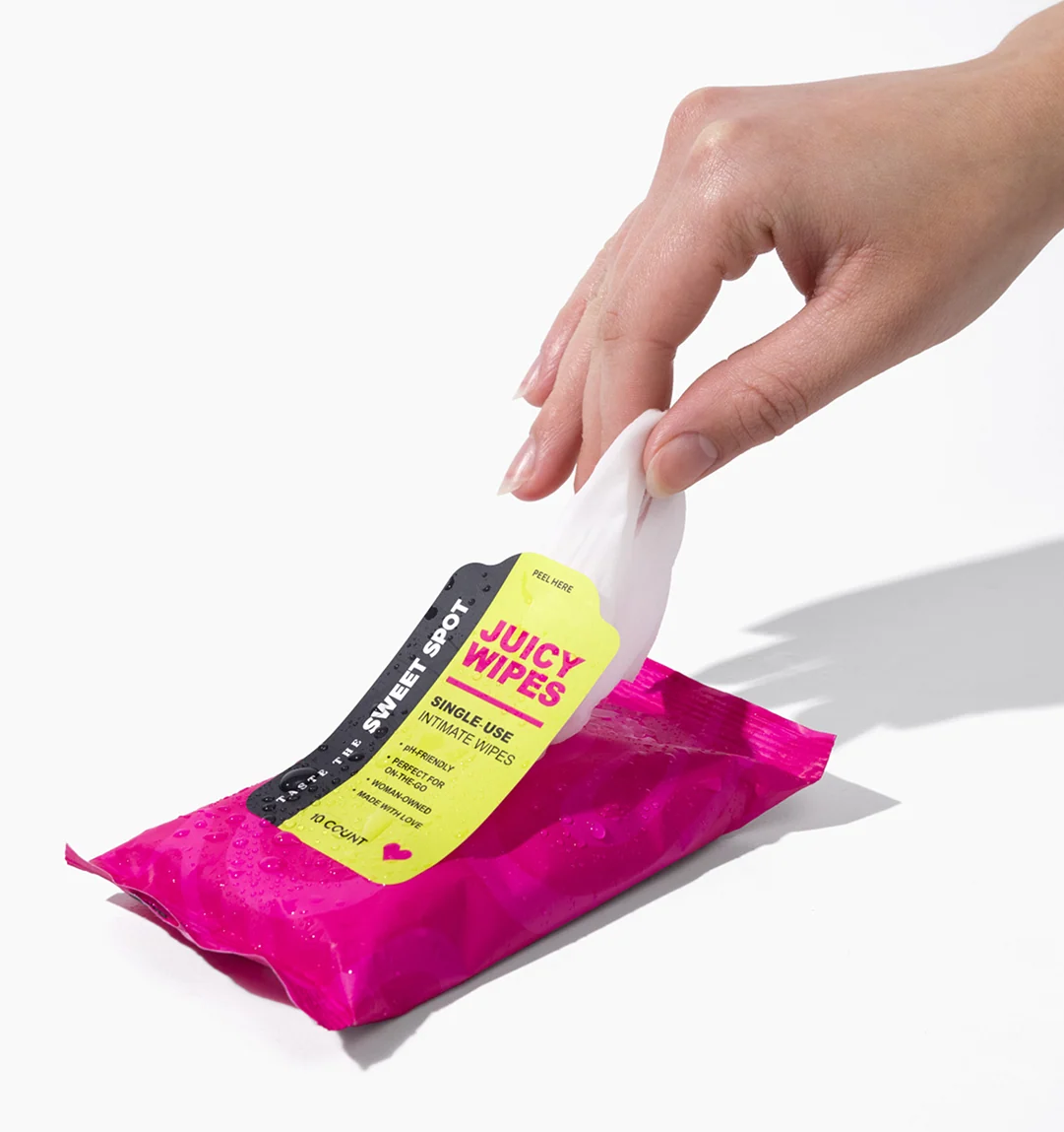 pH-Balanced Intimate Wipes | Flushable & Aloe